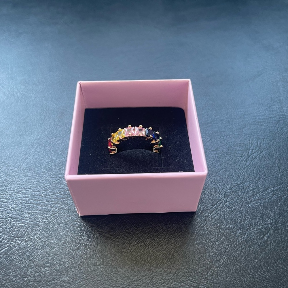 Multi- Color Shiny Colorful Gradient Color Ring with Gift Box - Picture 3 of 5